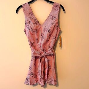 NWT Gianni Bini Red and White Striped Romper Size Small